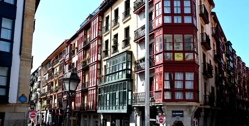 Panorámica del casco viejo de bilbao 