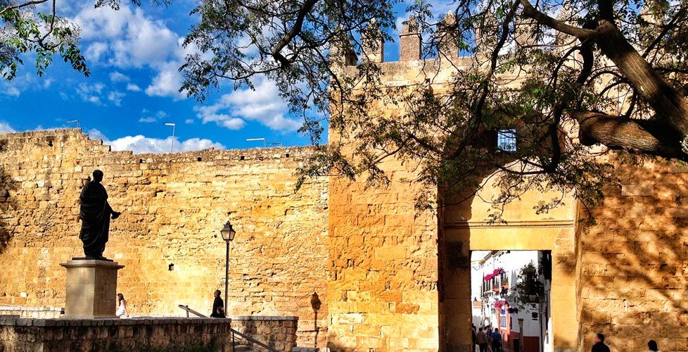 panorámica murallas y puestas