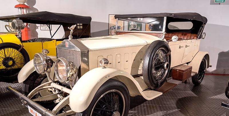 Panorámica del museo historia de automoción