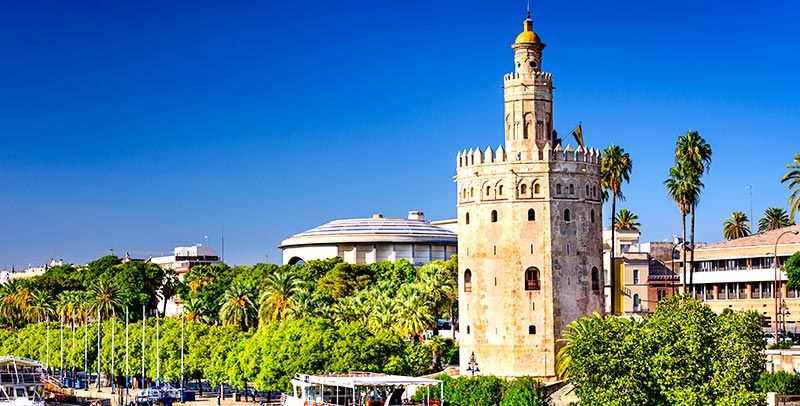 Panorámica de la torre del oro