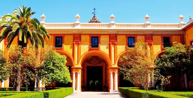 Panorámica de los reales alcázares