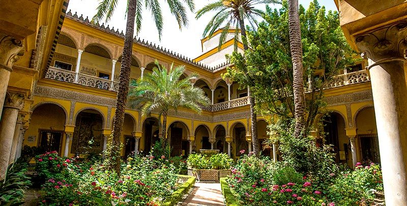 Panorámica del palacio de dueñas