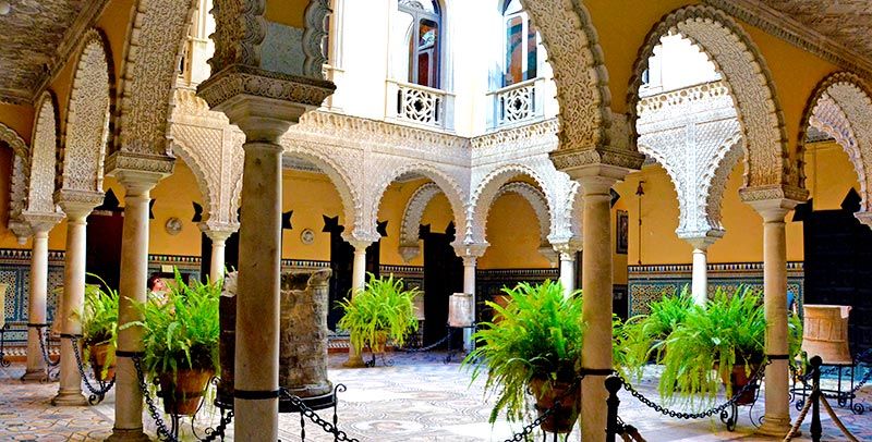 Panorámica del palacio de la condesa de lebrija