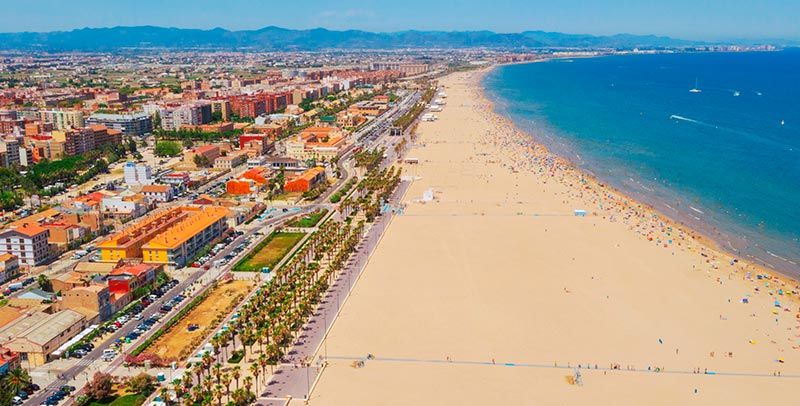 Panorámica de playa malvarrosa